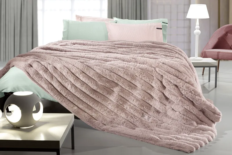 Κουβέρτα Γούνινη King Size Guy Laroche Old Ροζ 260x240