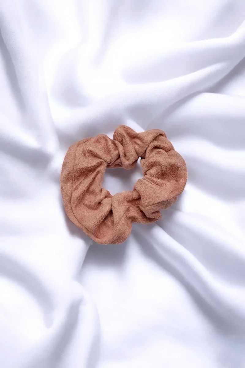 ΛΑΣΤΙΧΑΚΙ ΜΑΛΛΙΩΝ SCRUNCHIE ΜΟΝΟΧΡΩΜΟ ΡΟΖ ΜΑΛΑΚΟ ΥΦΑΣΜΑ