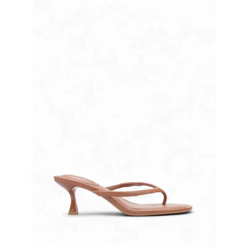 Σανδάλια με τακούνι La Modeuse 78257_P186099