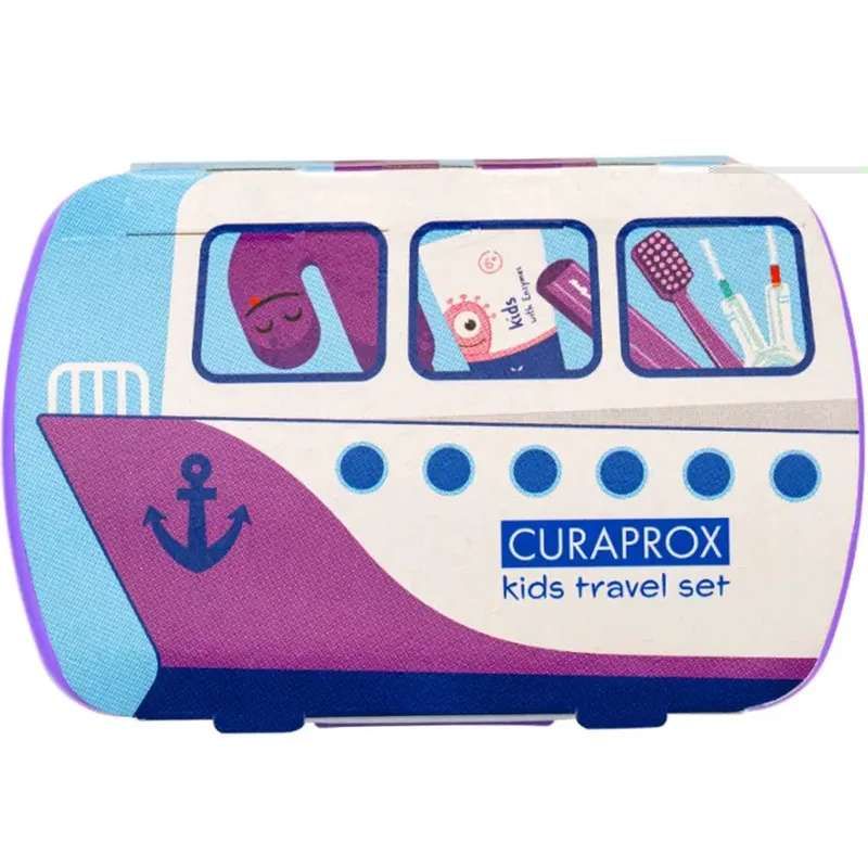 Curaprox Kids Oral Hygiene Σετ Ταξιδιού Στοματικής Φροντίδας Παιδιών από 6 έως 12 Ετών με Οδοντόκρεμα με Γεύση Καρπούζι, Οδοντόβουρτσα με Πολύ μαλακές Ίνες, Μεσοδόντια & Θήκη Travel Set 1 Τεμάχιο - Μοβ
