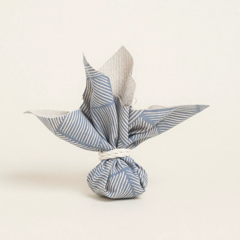 Beauty Home ΜΑΝΤΗΛΙ 27 x 27 cm ΔΙΑΓΩΝΙΕΣ ΓΡΑΜΜΕΣ ΜΠΛΕ