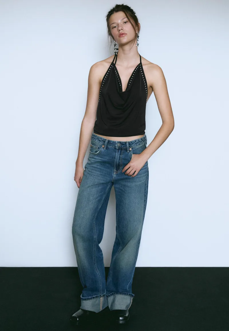 Stradivarius Τοπ Λαιμόκοψη Halter Με Τρουκς Μαύρο Xl