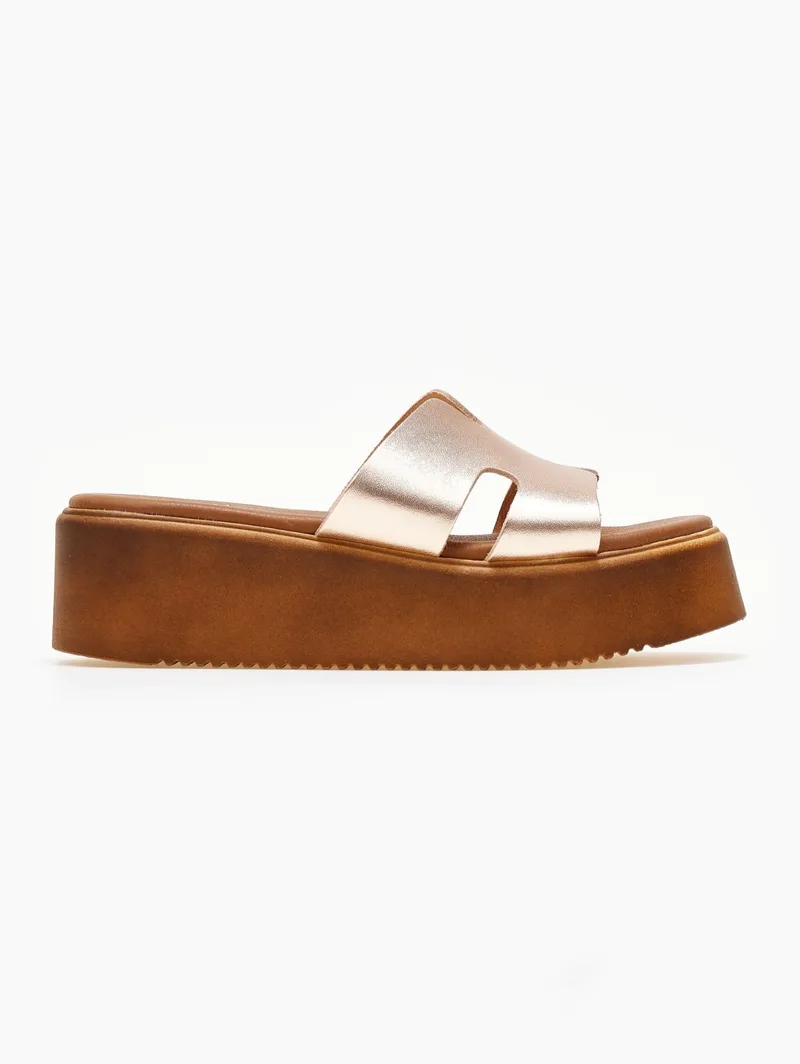 Estil Leather Flatform Sandals with Cut-outs - 252 - Copper
