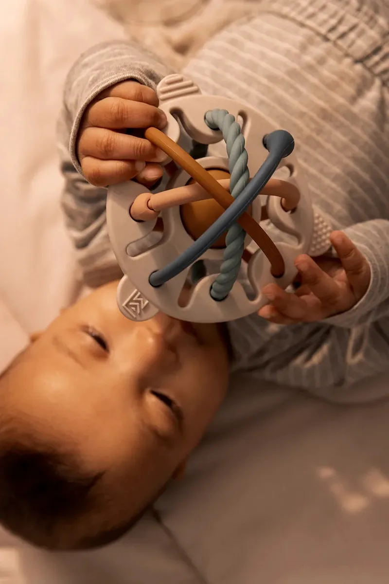 Liewood Βρεφική κουδουνίστρα Liewood Hakim Silicone Mix Rattle