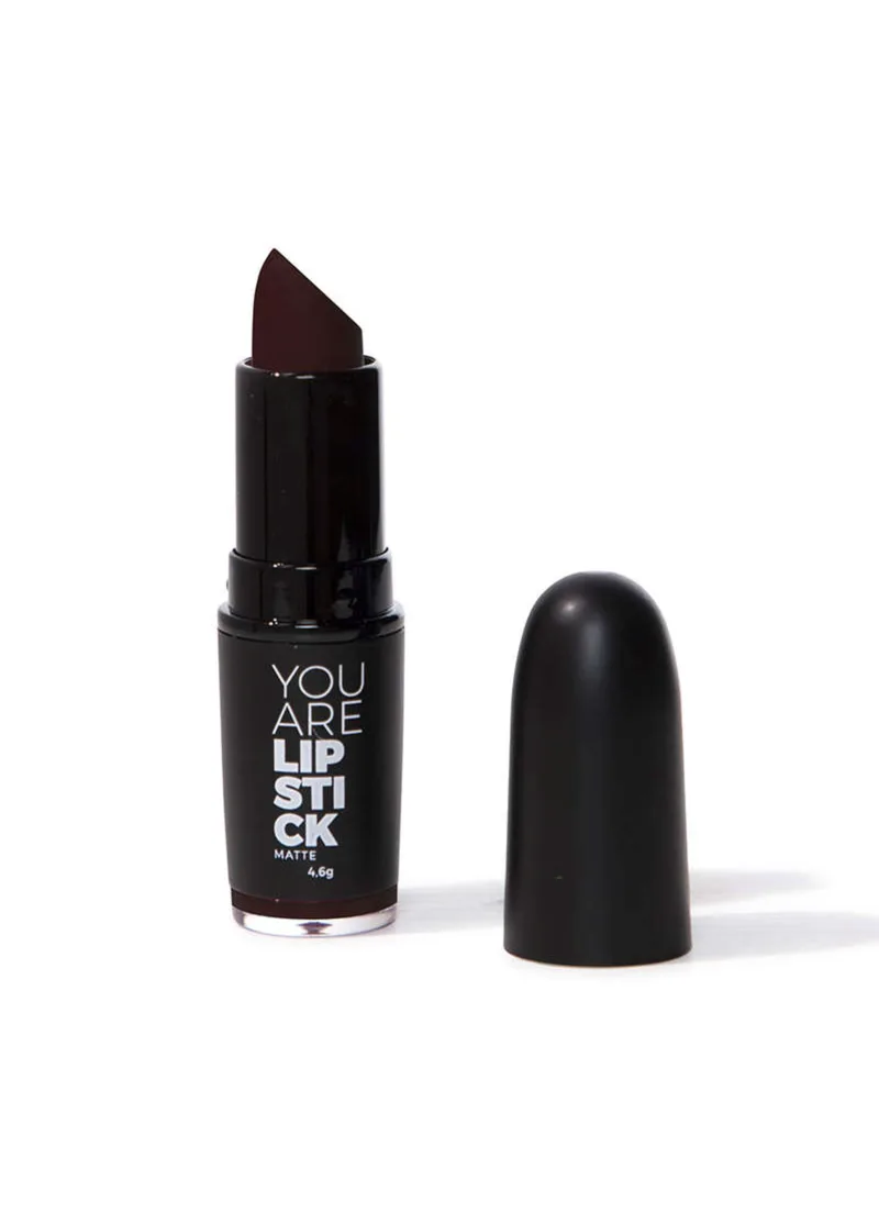 L'Oreal Paris & More - Matte lipstick violet