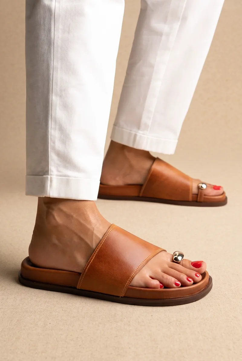 IRIS Toe Ring Flatform Sandals - KYA - Ταμπά Ματ