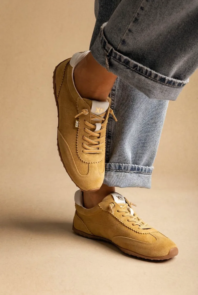 Xti Footwear Suede Sneakers Glitter Laces - 145221 - Camel Suede