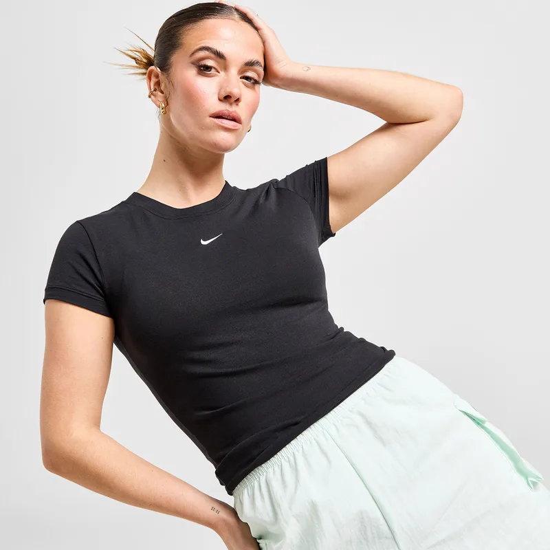 Nike Essential Sportswear Γυναικείο T-shirt (9000173282_1480)