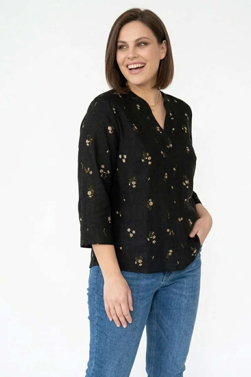 Μπλούζα hi-lo floral σε μαύρο χρώμα plus size