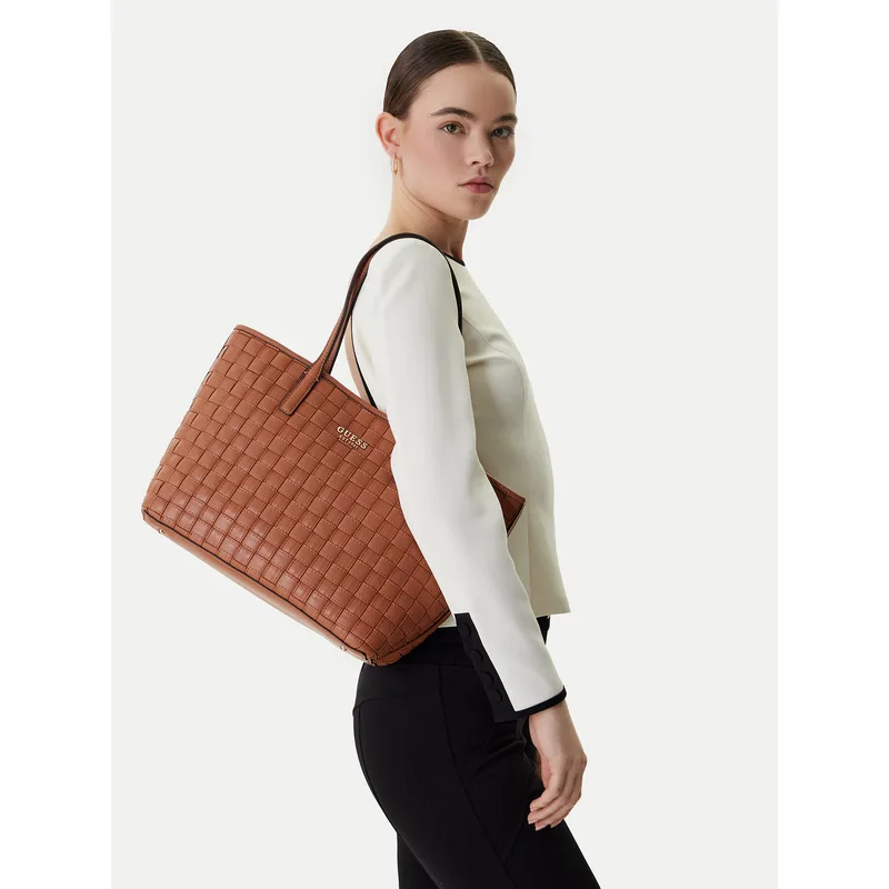 Τσάντα Guess Sandy HWWG84 18230 Καφέ