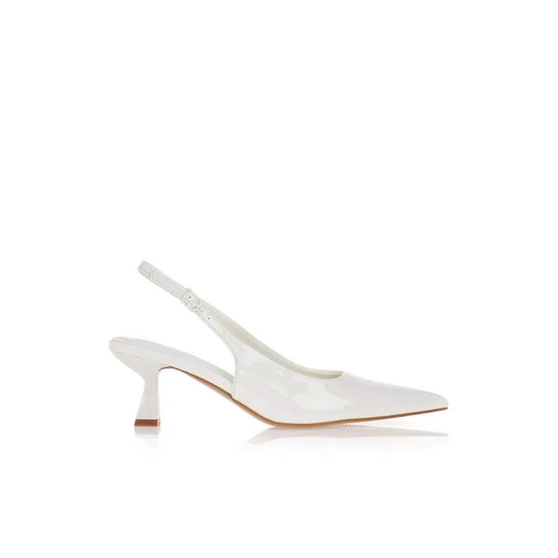 Γόβες slingback σε λουστρίνι ΛΕΥΚΟ