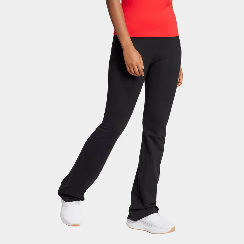 adidas sportswear Essentials Small Logo Flared Leg (9000216932_22872)