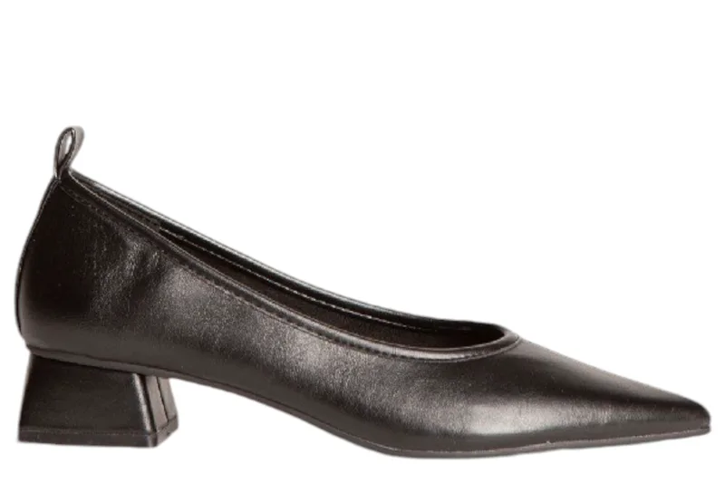 Γόβα Corina Κοντές Μυτερές M4670-NEGRO Γυναικείο