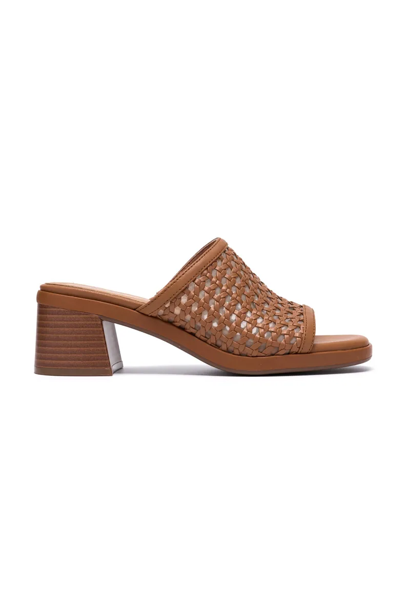 Clarks γυναικεία mules με χοντρό τακούνι "Jaylan Slide" - 26186900 Ταμπά