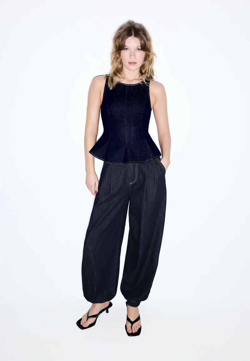 Stradivarius Αμάνικο Τζιν Τοπ Peplum Πολύ Σκούρο Μπλε/Αποκολλαρισμένο M