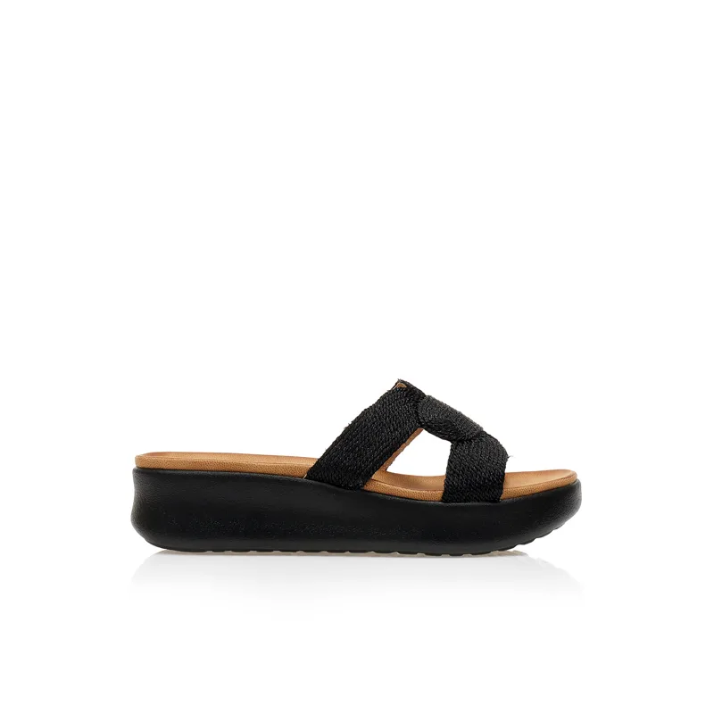 Flatforms μαύρα δερματίνη με σχέδιο πλέξη στην φάσα ΜΑΥΡΟ