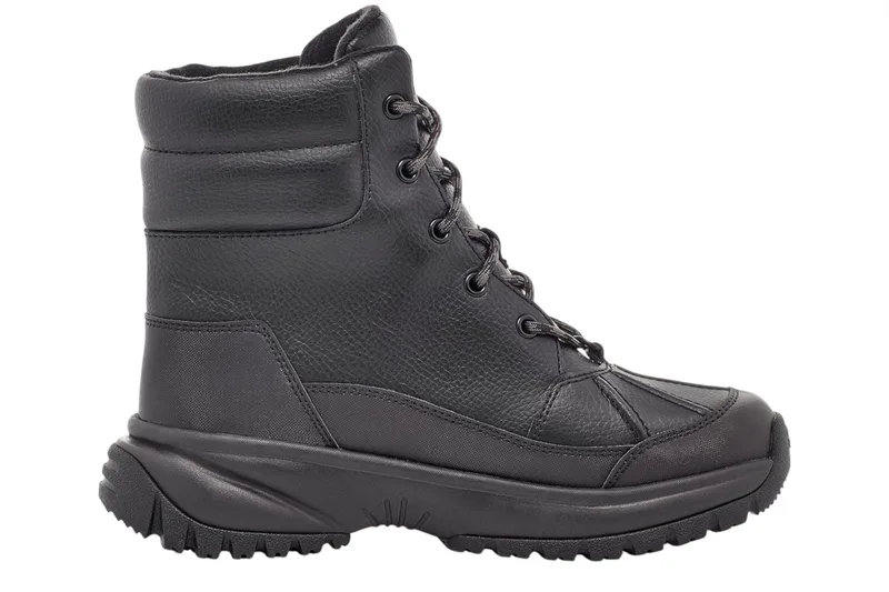 Μποτάκια Ugg Yose 1112330-BLK Γυναικείο