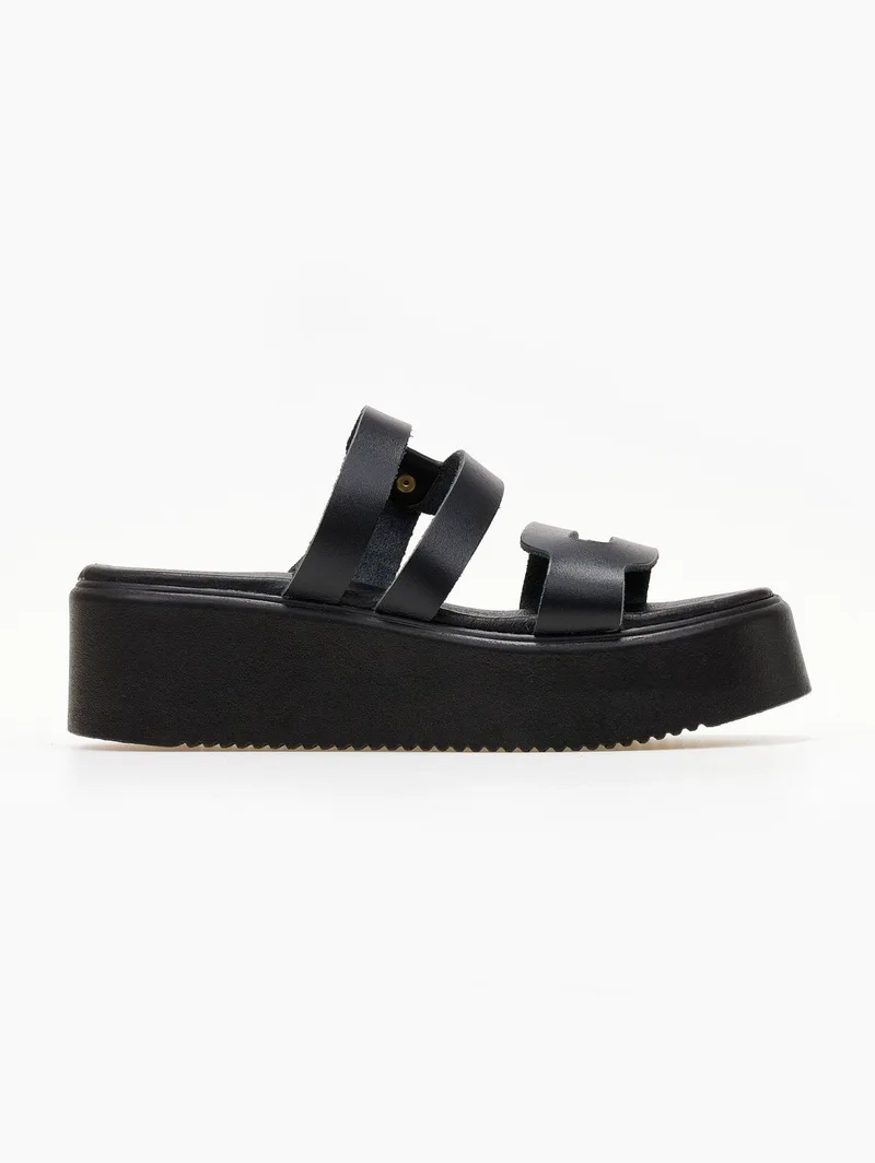 Estil Leather Flatform Sandals Cut-outs - 82 - Black