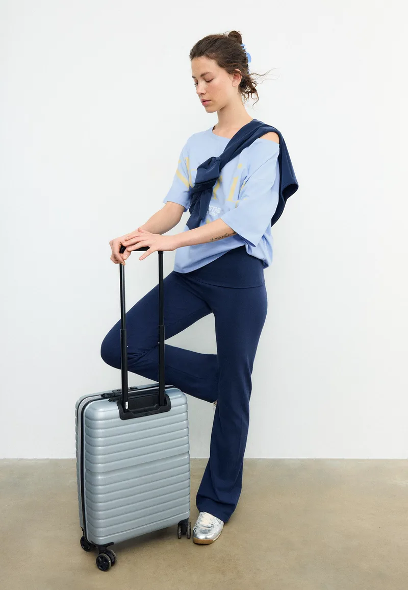 Stradivarius Oversize Μπλούζα Με Λαιμόκοψη Χαμόγελο Και Τύπωμα Σιέλ Xl