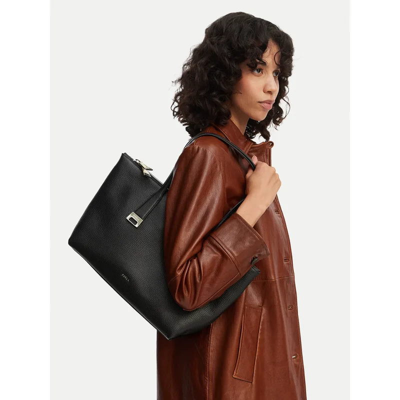 Τσάντα Furla Olivia M WB01977 HSF000 CN O6000 Μαύρο