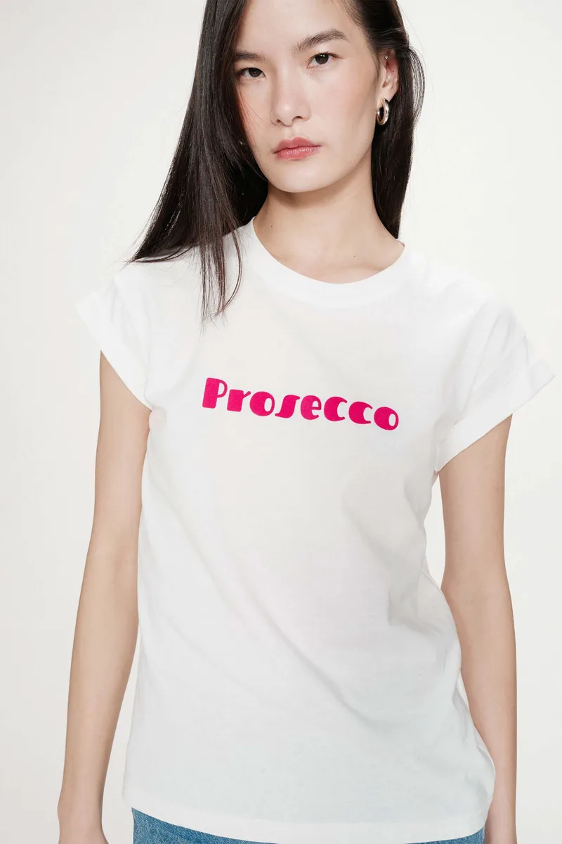 Grace & Mila γυναικείο T-shirt Regular Fit με lettering "Vico" - VICO/SS26 Φούξια
