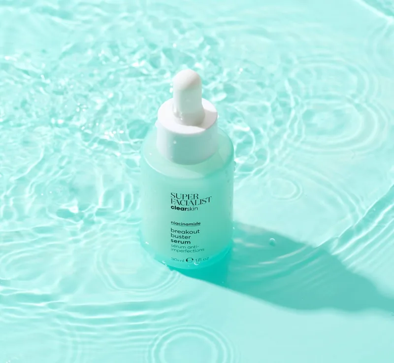 Clear Skin Breakout Buster with Niacinamide Serum 30ml
