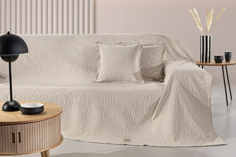 Ριχτάρι Διθέσιου Guy Laroche Moreno Ammos 180x250