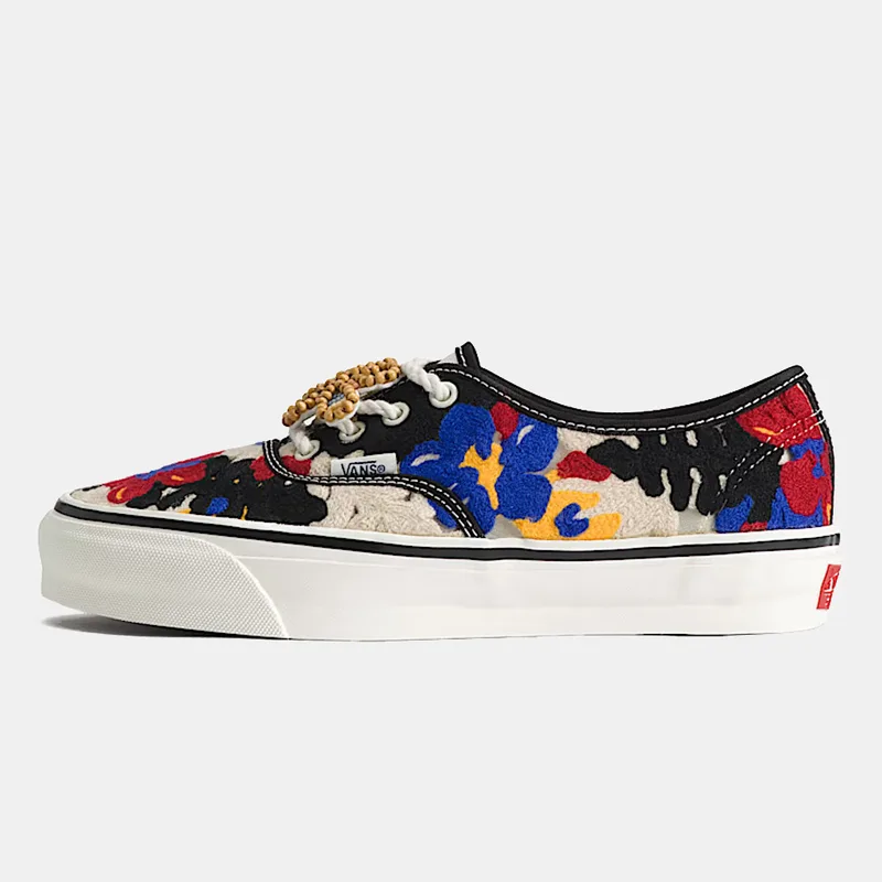 Vans Authentic 44 Needlewor Unisex Παπούτσια (9000260574_1523)