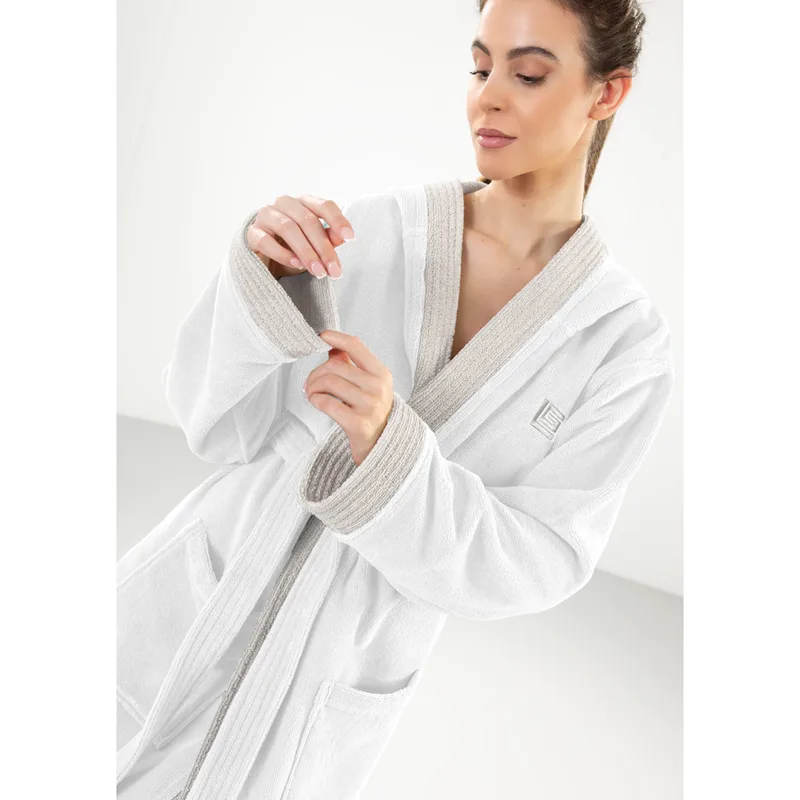 Μπουρνούζι Με Κουκούλα Guy Laroche Monogram White