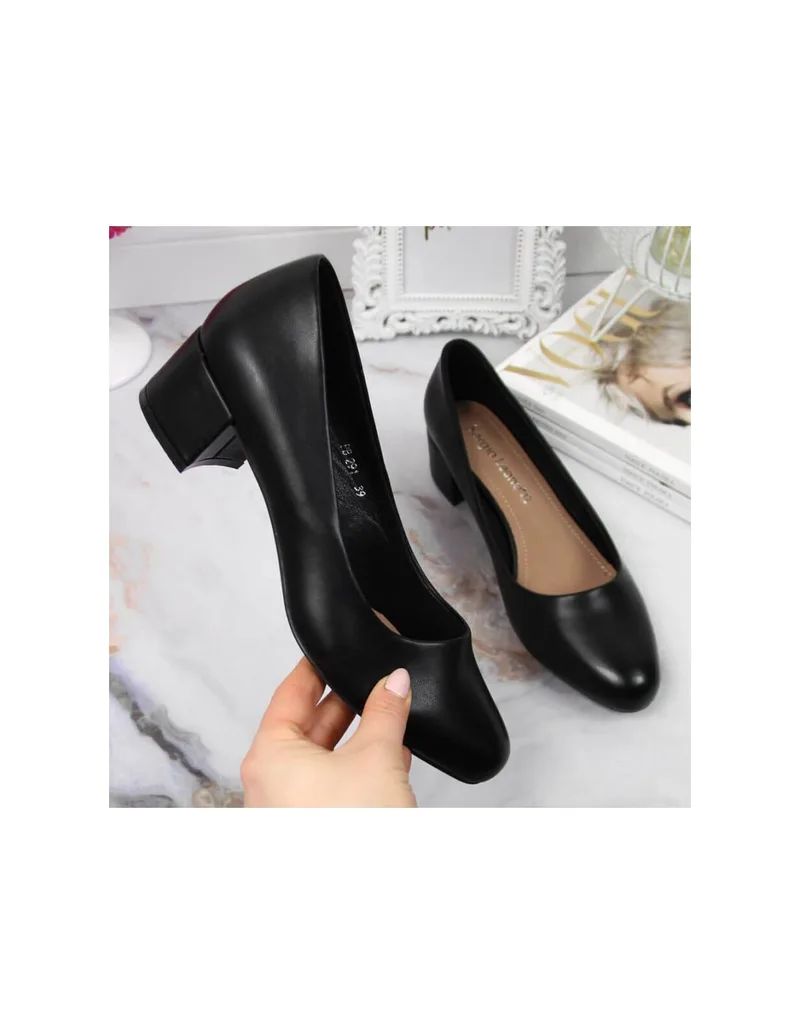 Black Pumps on a block from W Sergio Leone