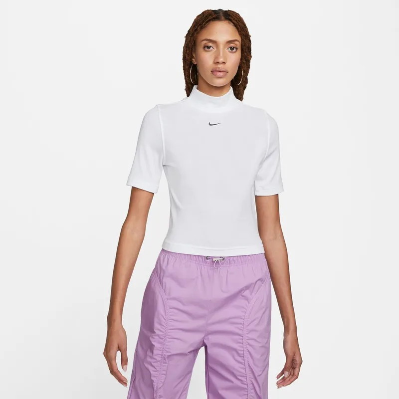 Nike Sportswear Essentials Γυναικείο T-Shirt (9000129992_1540)
