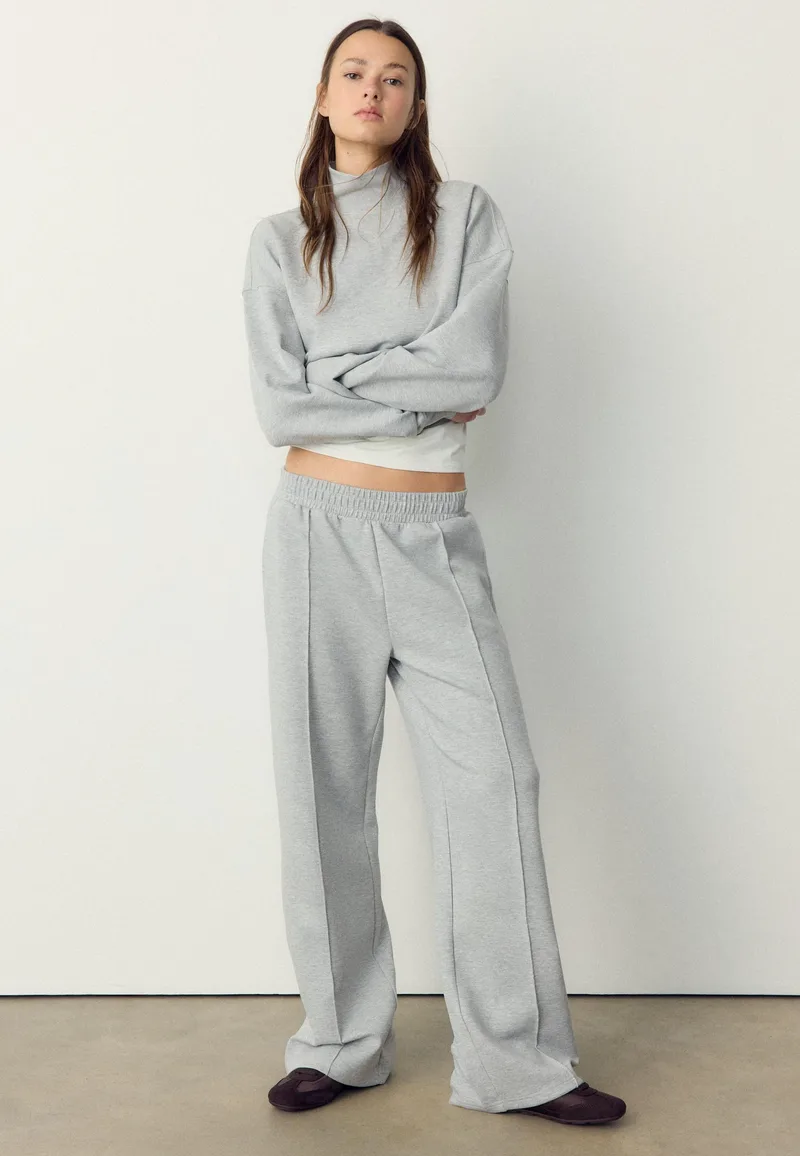 Stradivarius Παντελόνι Jogger Απαλής Υφής Interlock Γκρι Μελανζέ Xl