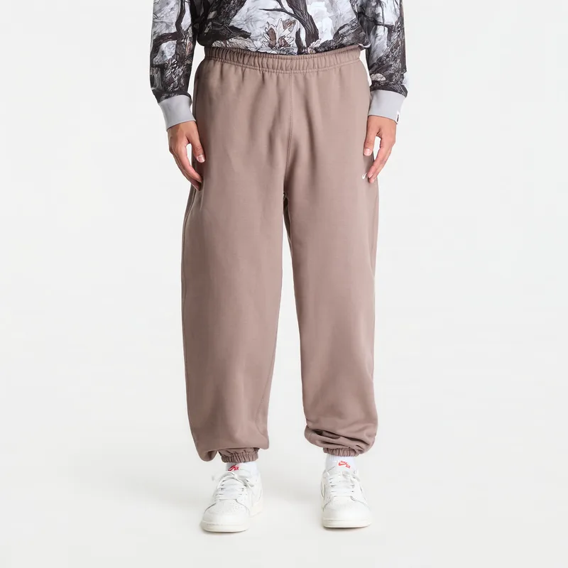 Φόρμα Nike Solo Swoosh Men's Cuffed Fleece Pants Mink Brown/ Mink Brown/ White L