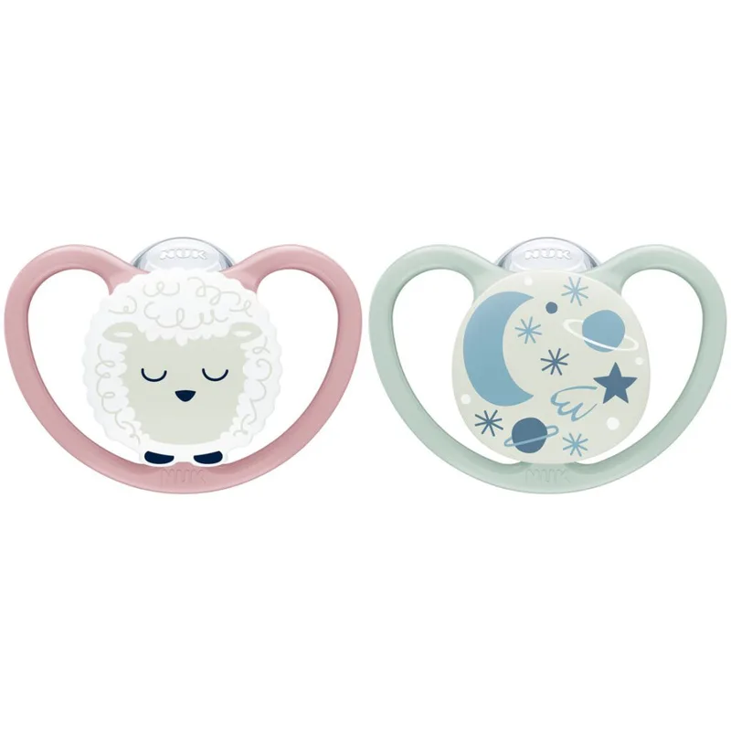 Nuk Space Night Silicone Soother 6-18m Ορθοδοντική Πιπίλα Σιλικόνης που Λάμπει στο Σκοτάδι, με Σχεδιασμό που Επιτρέπει στην Επιδερμίδα να Αναπνέει 2 Τεμάχια - Ροζ / Πράσινο