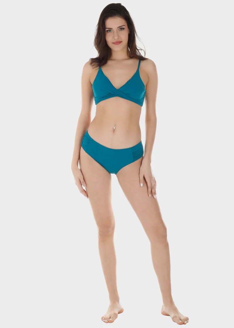 Γυναικείο σετ μαγιό bikini μονόχρωμο αποσπώμενη επένδυση slip κανονική γραμμή.Καλύπτει B-C Cup ΠΕΤΡΟΛ