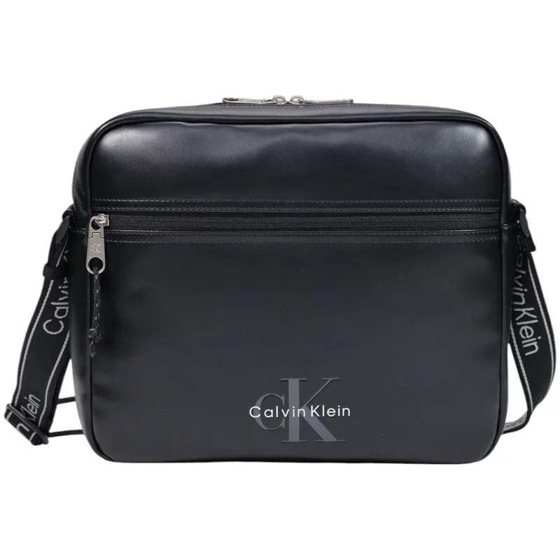 Τσάντες ώμου Calvin Klein Jeans BOLD LOGO WEBBING LAPTOP FLIGHT LV04D3442G
