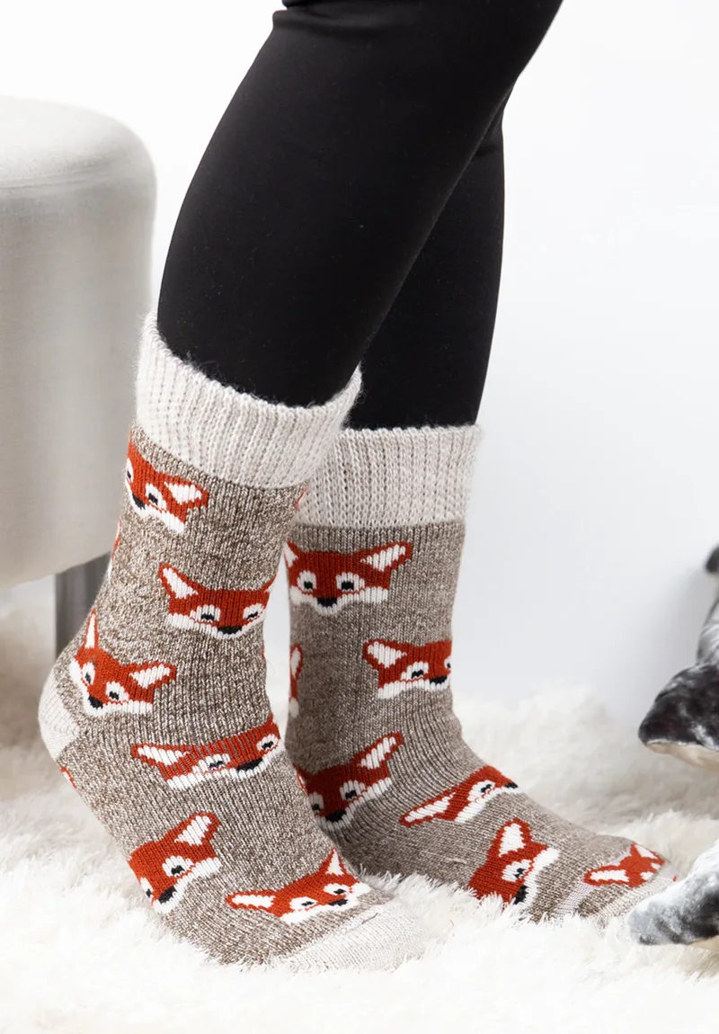 Κάλτσες γυναικείες ισοθερμικές με σχέδια Soma Socks SS6027-Μπεζ
