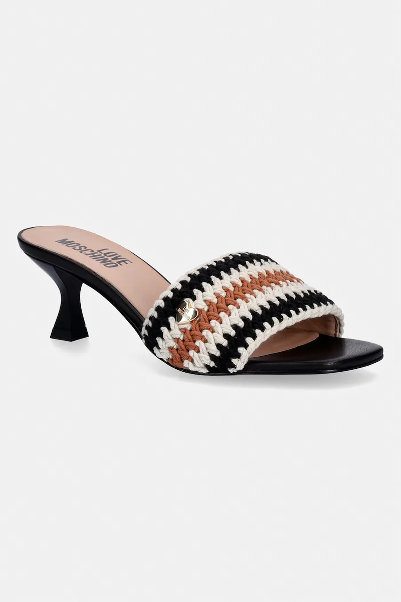 Love Moschino σαγιονάρες χαμηλά τακούνια γυναικείες
