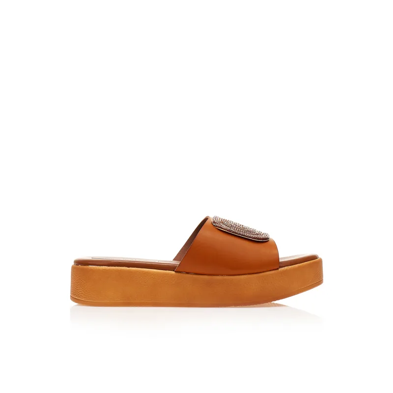 Flatforms κάμελ δερματίνη με αγκράφα από στρας ΚΑΜΕΛ
