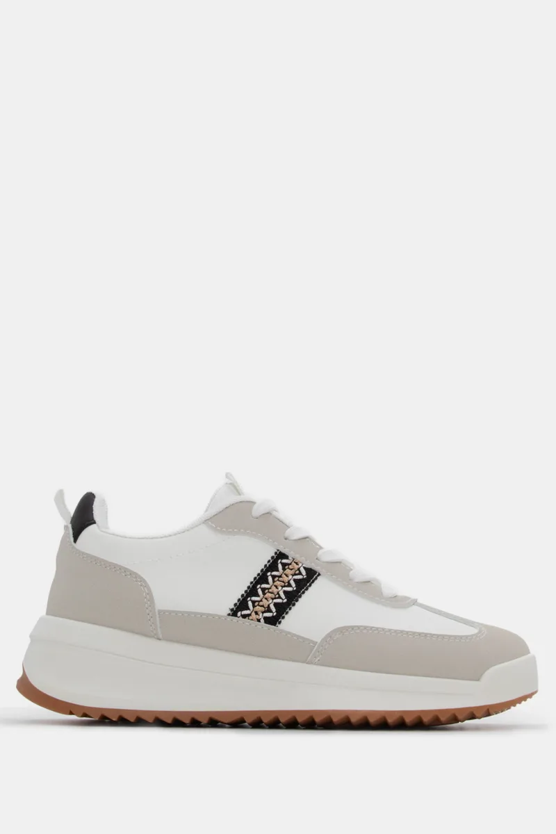 Sneakers σε Συνδυασμό Χρωμάτων & Υλικών & Κέντημα - Λευκό