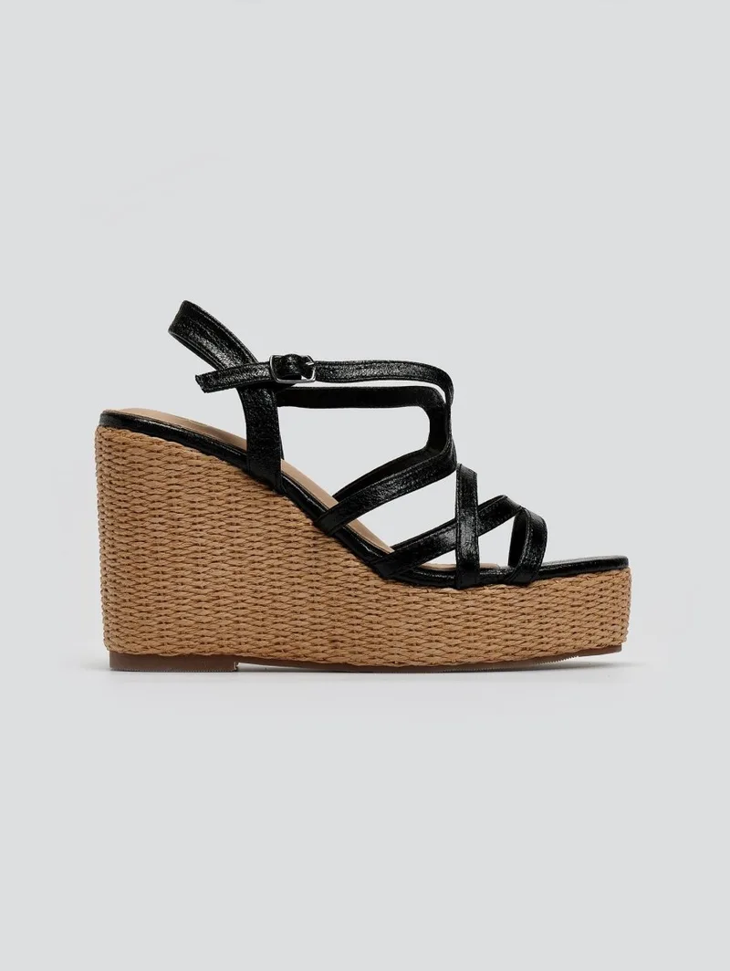 ERYNN Straw Sole Platforms - FG-930 - Black