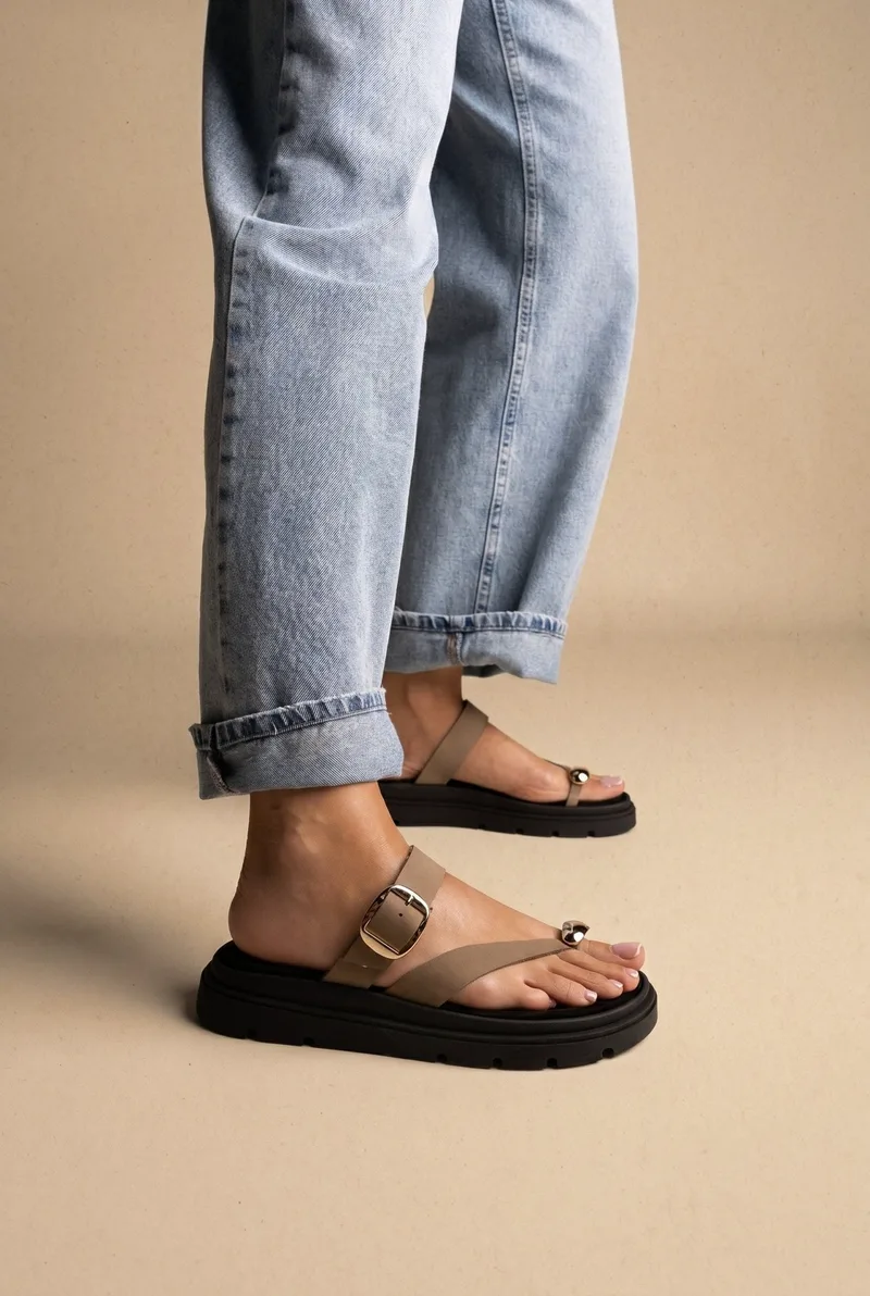 TFP Flatform σανδάλια με toe ring και αγκράφα - 0000194 - Khaki