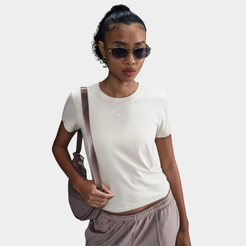 Nike Essential Sportswear Chill Γυναικείο T-shirt (9000207156_57053)