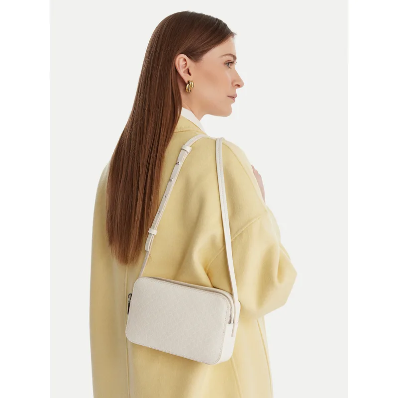 Τσάντα Calvin Klein Emblem Aop Elongated Camera Bag LV04F3268G Εκρού