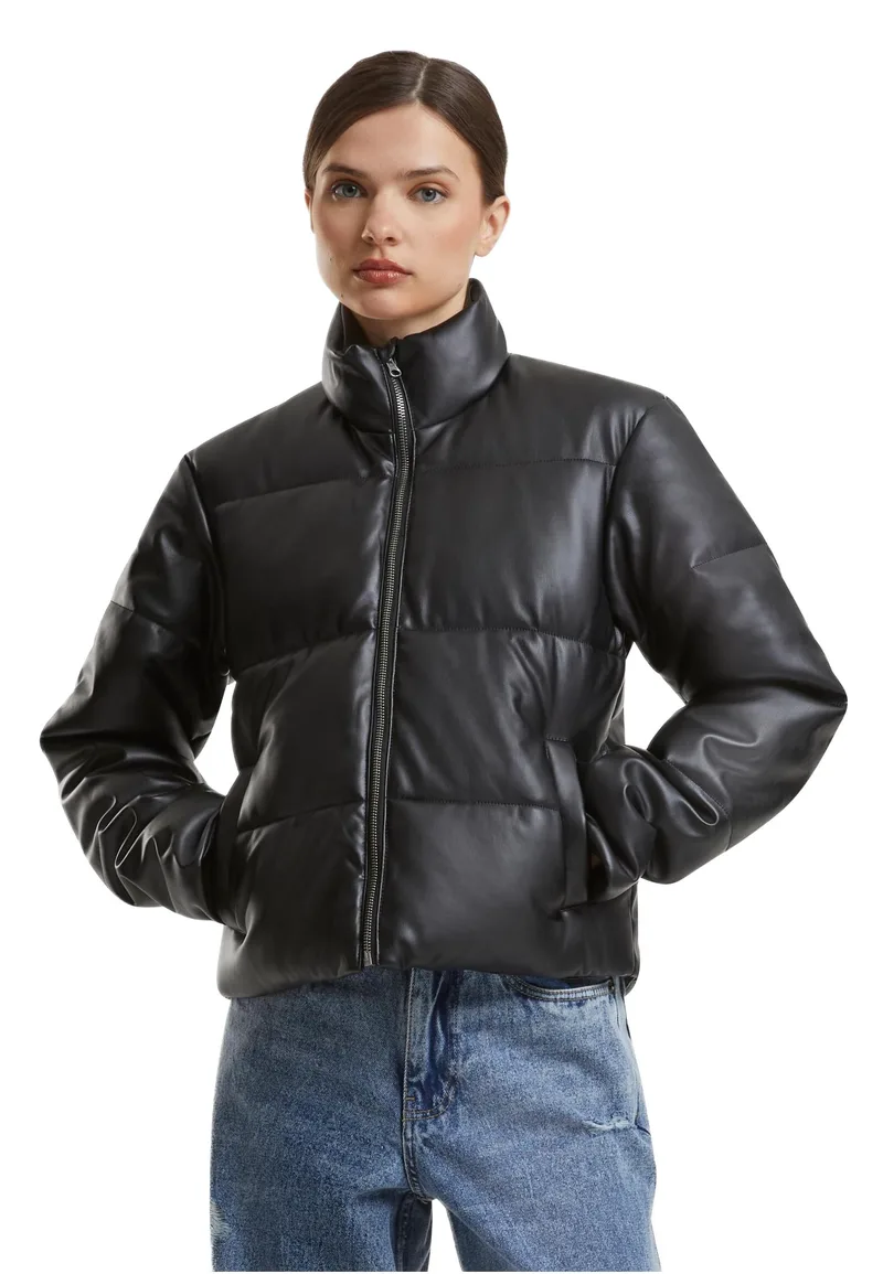Γυναικείο Μπουφάν Puffer από Συνθετικό Δέρμα TB7073-00007 Urban Classics Black