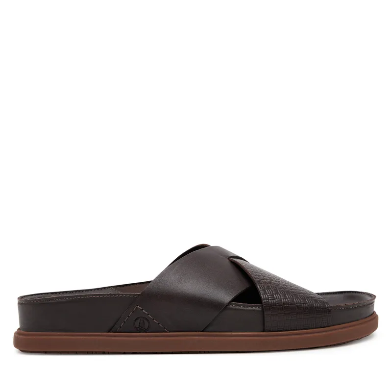 Παντόφλες Clarks Torford Cross 26180888 Καφέ