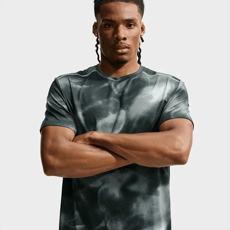 Nike Dri-FIT UV Miler AOP Ανδρικό T-Shirt (9000276178_86252)