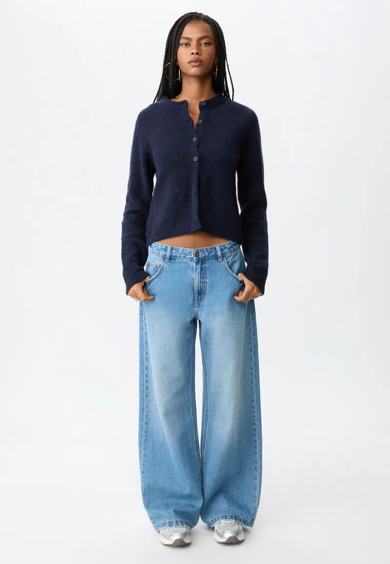 Stradivarius Πλεκτή Ζακέτα Με Κουμπιά Navy Blue Xs