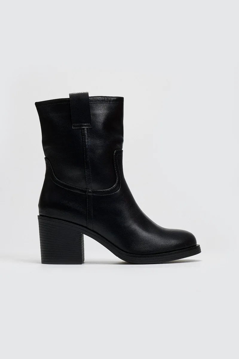 MARQUIIZ Casual Heeled Ankle Boots - 5819 - Black