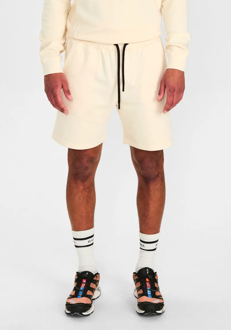 GABBA Sport Vermuda της γραμής Nine Sweat - 2210212020 016 Seedpearl